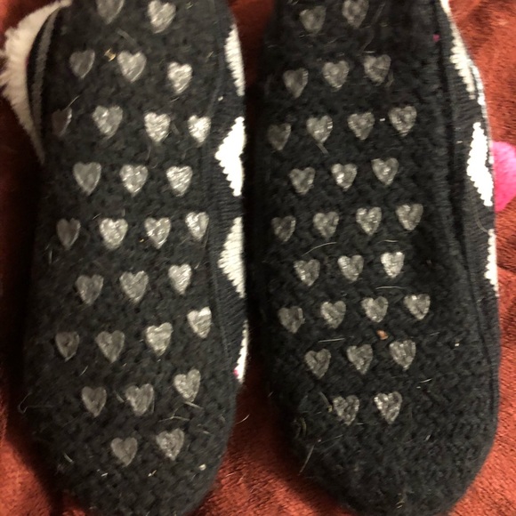New slippers - Picture 2 of 3